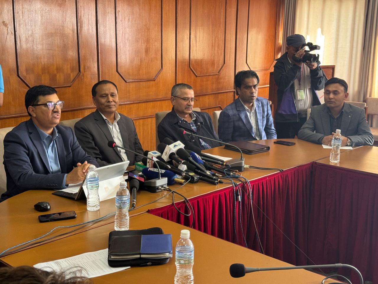 भारी वर्षाबाट अवरुद्ध सडकहरू द्रुत गतिमा मर्मत गर्दै सरकार, प्रमुख राजमार्ग सञ्चालनतर्फ